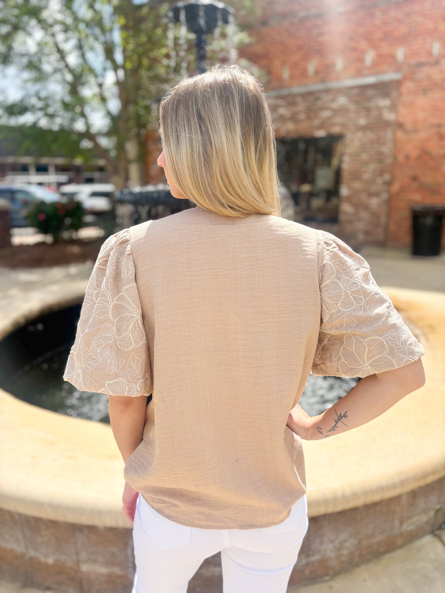 Embroidered Puff Sleeve Top