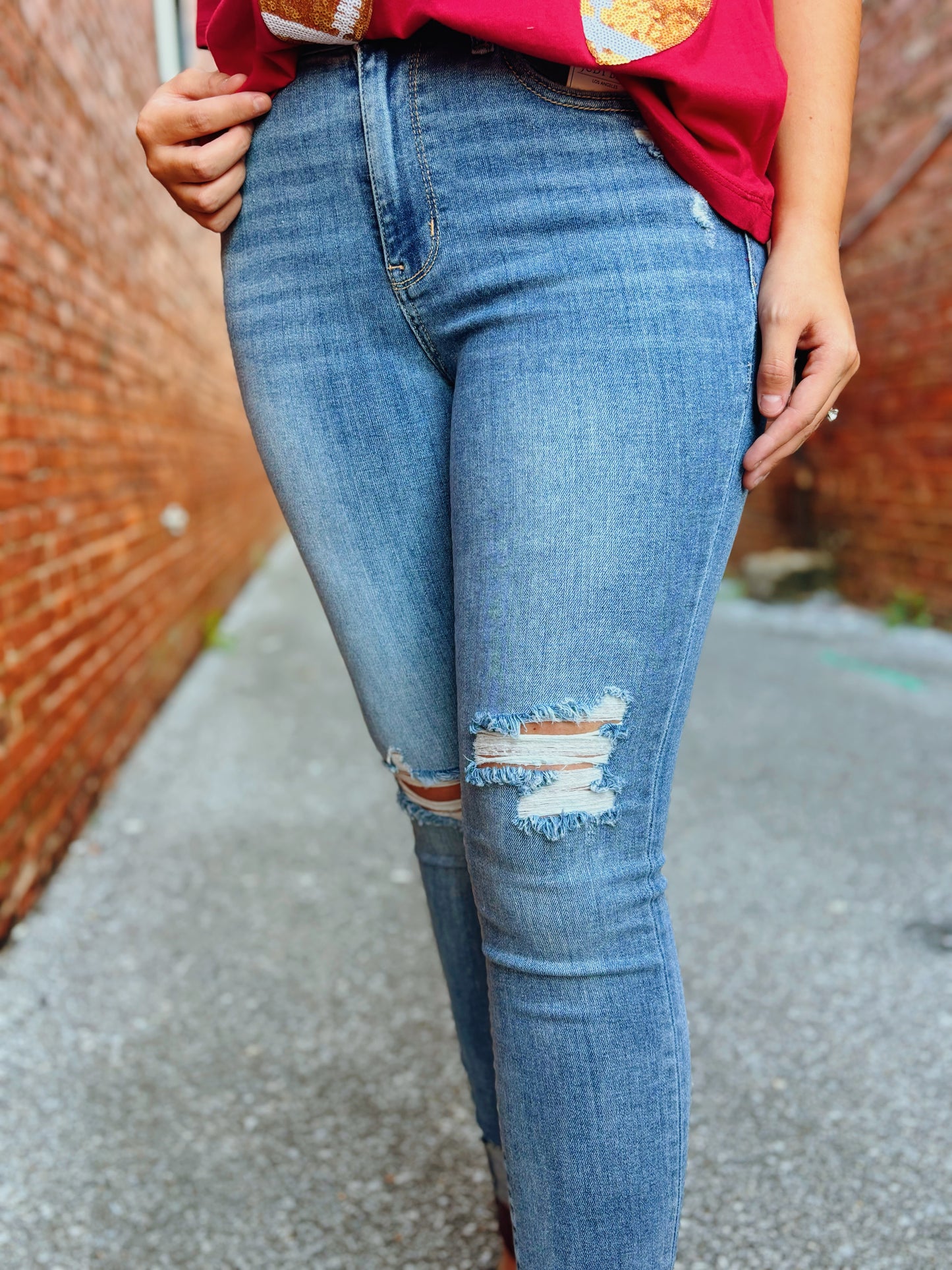 Mid Rise Destroy & Cuff Skinny Jeans