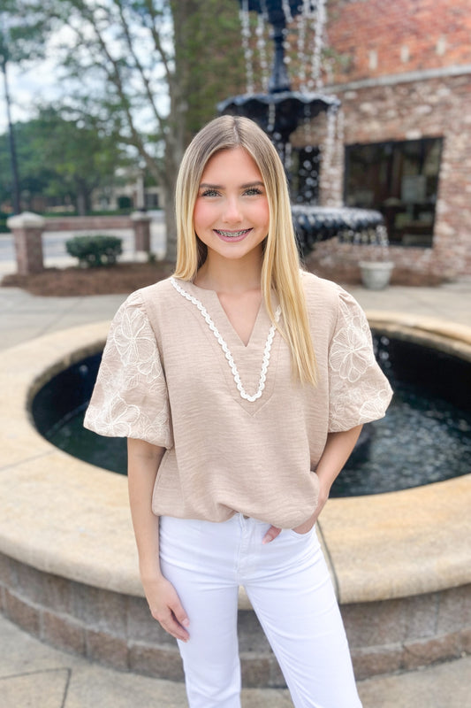 Embroidered Puff Sleeve Top