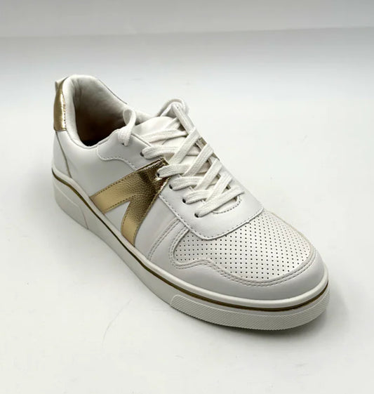 Alta Sneaker