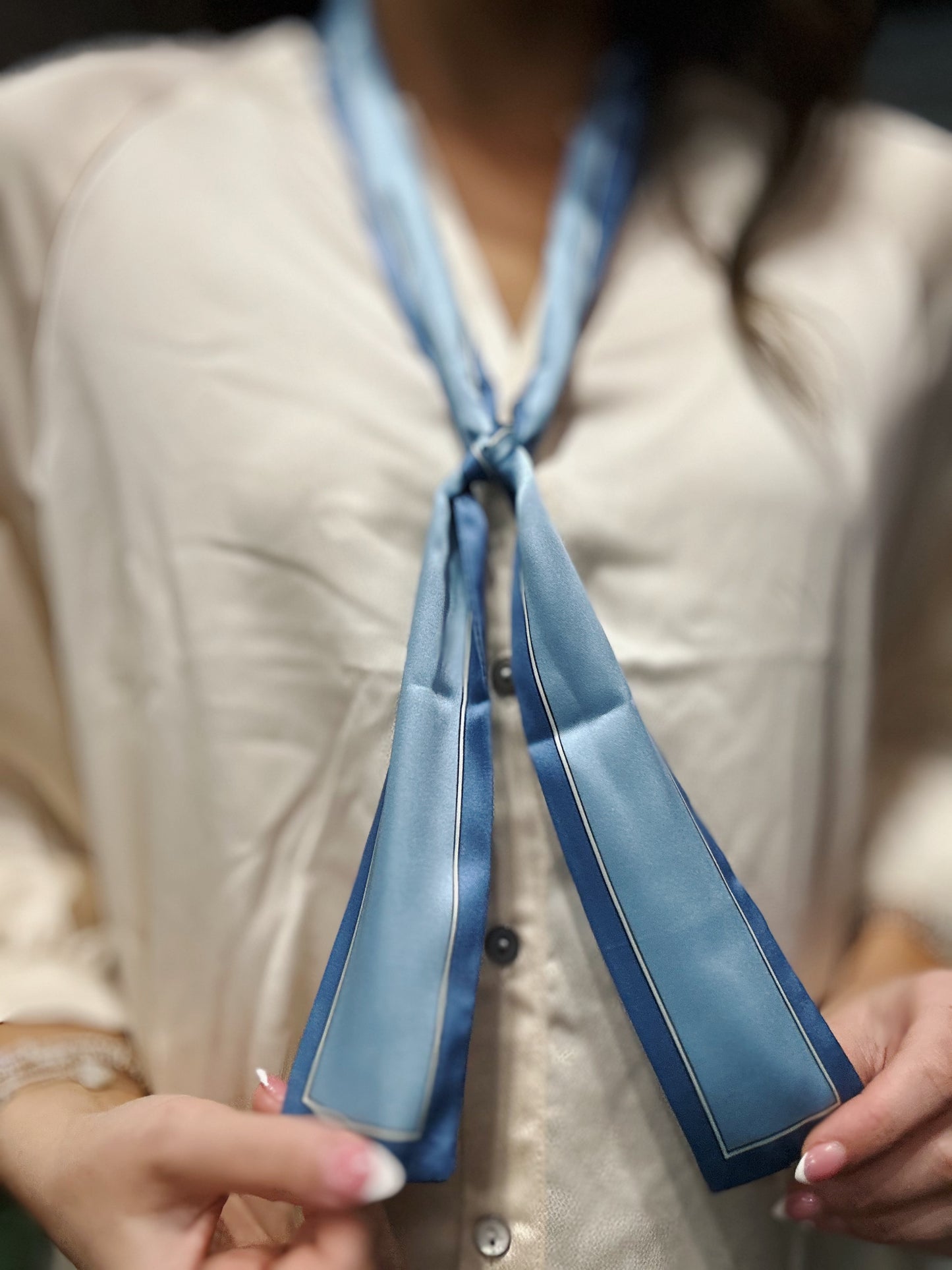 Line Border Twilly Scarf